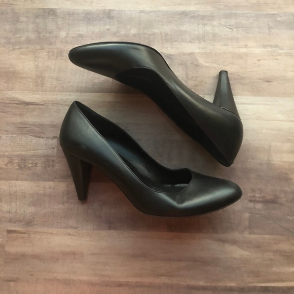 BALLY Black Cone Leather Pointy Toe Pumps EUR 37 - Picture 5 of 8